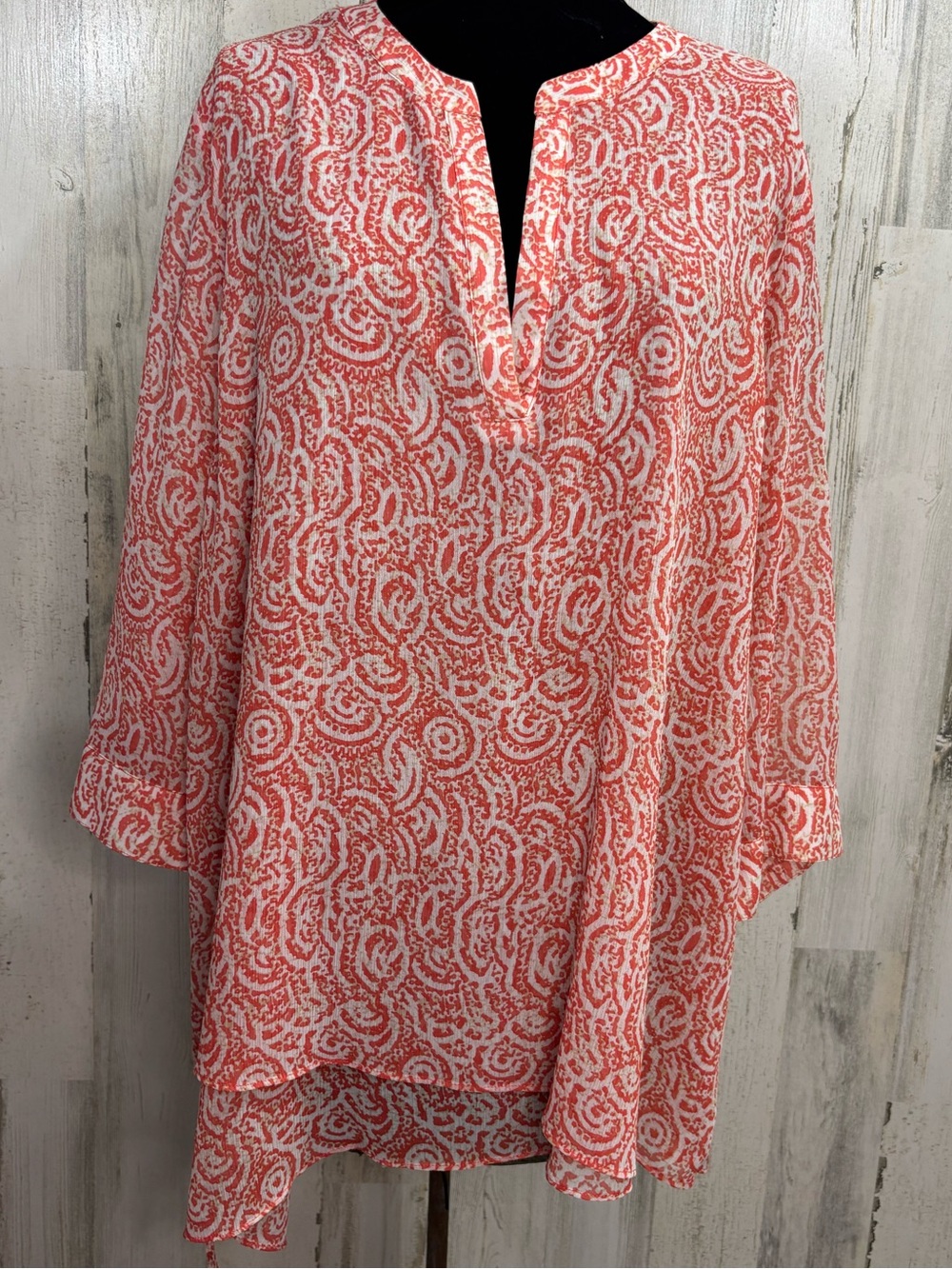 Outback Red Coral Patterned V-Neck Tunic Top Asymmetrical Hem